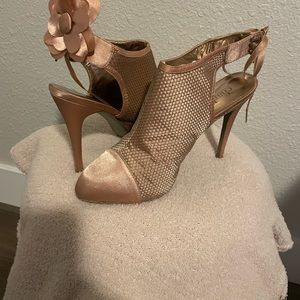 Charles David 9m blush